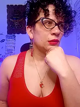 Snapshot of Daneshka_naughty chatting on 03.12.25 Daneshka naughty online show from 03.12.25