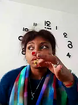 Snapshot of Lizeth_rey1 chatting on 02.16.25 Lizeth rey1 online show from 02.16.25