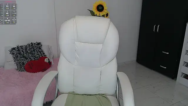 Ghada milf online show from 12.24.24