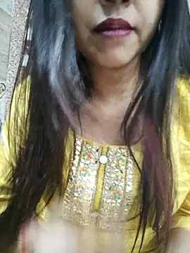 Snapshot of Aradhya-Sharma chatting on 02.15.25 Aradhya-Sharma online show from 02.15.25