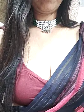 Snapshot of Aradhya-Sharma chatting on 03.09.25 Aradhya-Sharma online show from 03.09.25