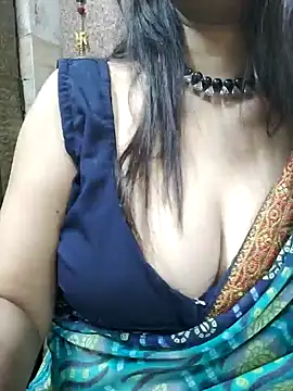 Snapshot of Aradhya-Sharma chatting on 03.16.25 Aradhya-Sharma online show from 03.16.25