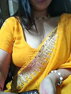 Snapshot of Aradhya-Sharma chatting on 03.18.25 Aradhya-Sharma online show from 03.18.25