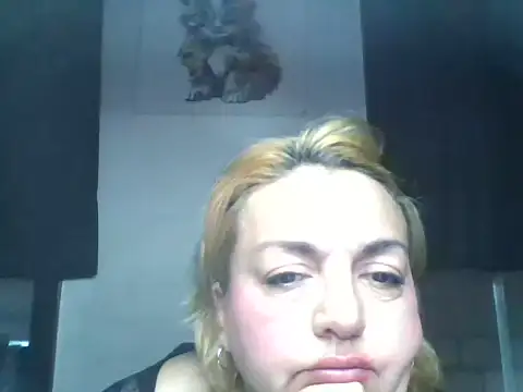 Snapshot of Parolita chatting on 07.16.26 Parolita online show from 07.16.26