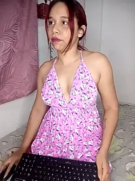 emma-19- online show from 02.25.26