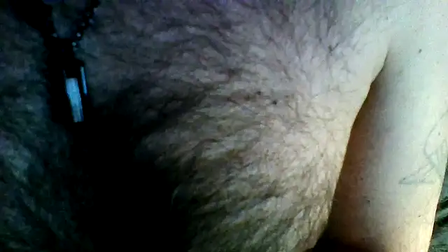 Snapshot of titanzitte chatting on 01.12.26 titanzitte online show from 01.12.26