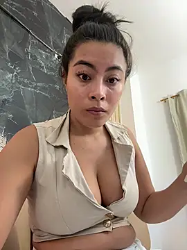 Camilaperson online show from 02.13.26