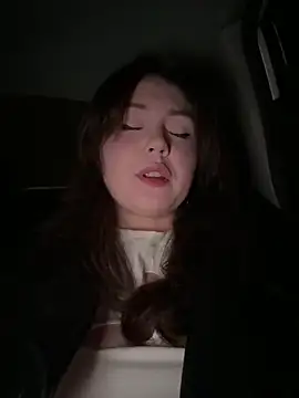 Peachy Dream online show from 09.28.25