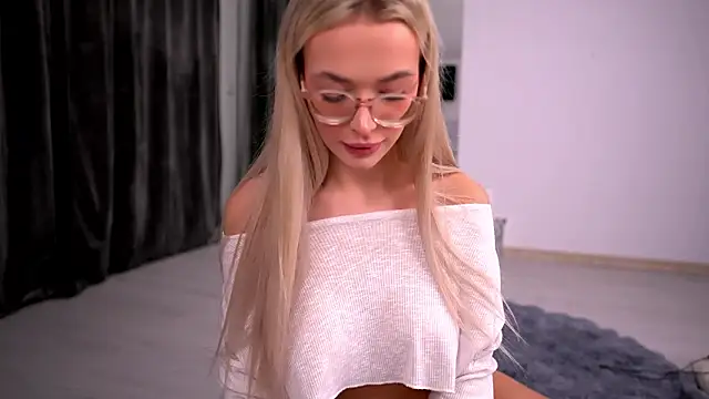 KylieJoyce online show from 01.18.26