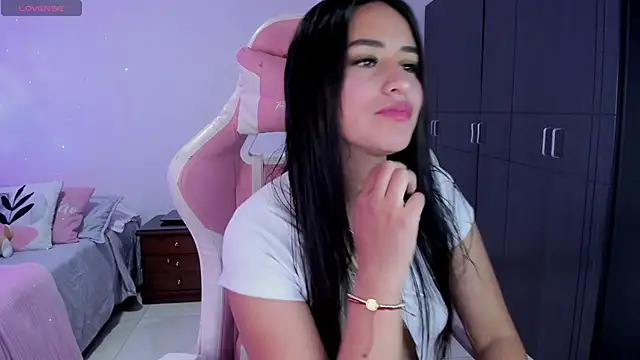 Tinylottie online show from 10.31.25