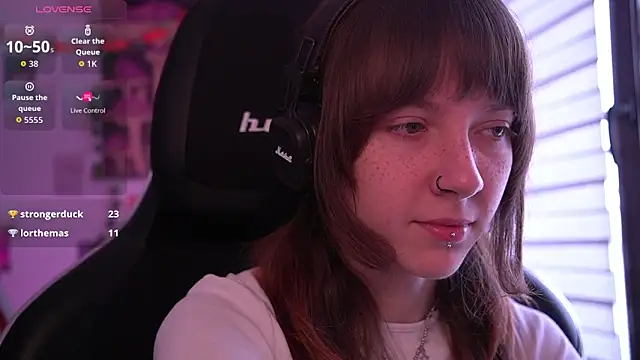 Snapshot of juliapie chatting on 02.21.26 juliapie online show from 02.21.26