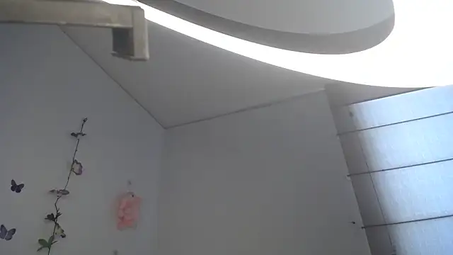 Julieta Hass online show from 11.15.25