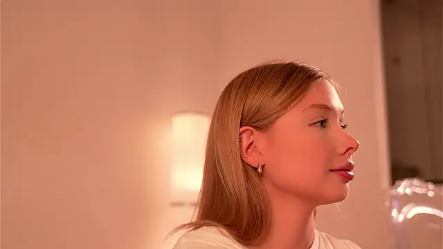 april blush online show from 03.04.25