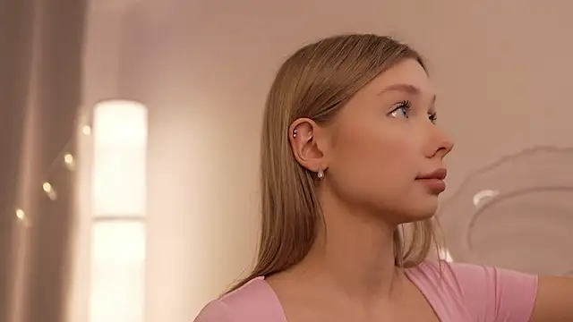 april blush online show from 03.05.25