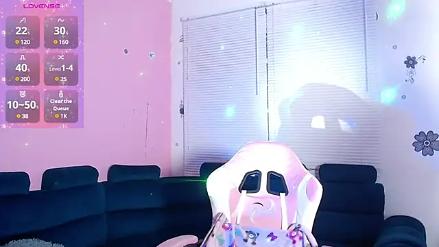 brithany smiith  online show from 01.26.25