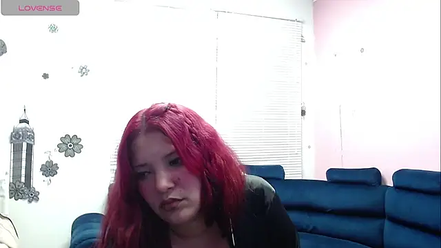 brithany smiith  online show from 01.28.25