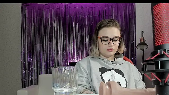 Seductive She Wolf online show from 02.12.25