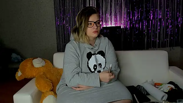 Seductive She Wolf online show from 02.20.25