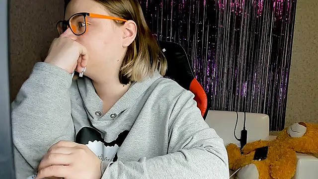 Seductive She Wolf online show from 03.11.25