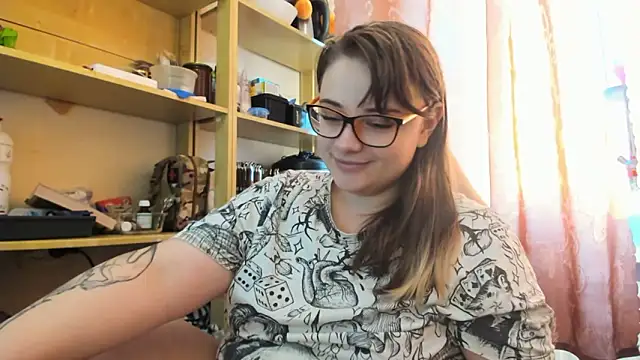 Snapshot of Seductive_She_Wolf chatting on 03.06.26 Seductive She Wolf online show from 03.06.26