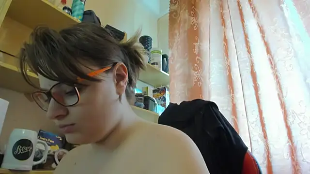 Snapshot of Seductive_She_Wolf chatting on 04.23.26 Seductive She Wolf online show from 04.23.26