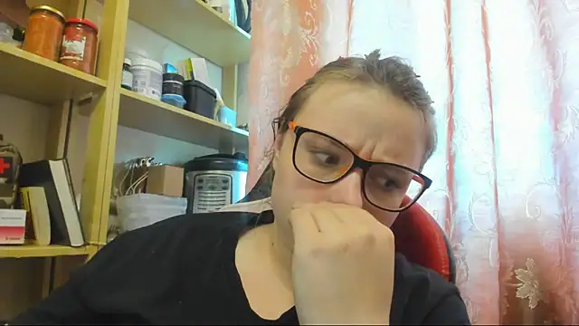 Snapshot of Seductive_She_Wolf chatting on 06.03.26 Seductive She Wolf online show from 06.03.26