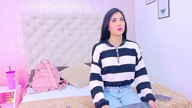 Mia-Monroe online show from 02.01.26