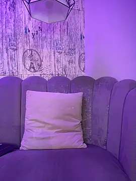 AbyThompson online show from 09.25.25