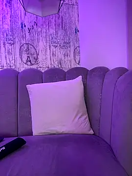 AbyThompson online show from 10.03.25