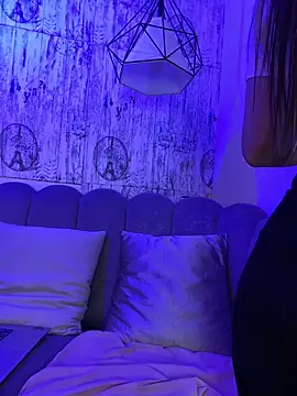 AbyThompson online show from 02.02.26