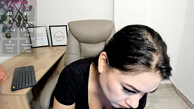 Madeleine  w online show from 11.09.25