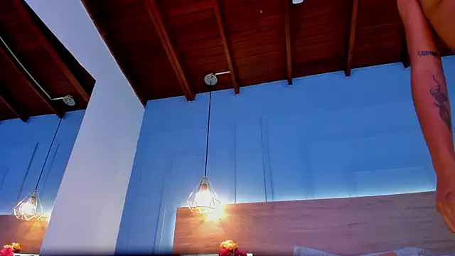 Snapshot of andymiller_ chatting on 02.10.25 andymiller online show from 02.10.25