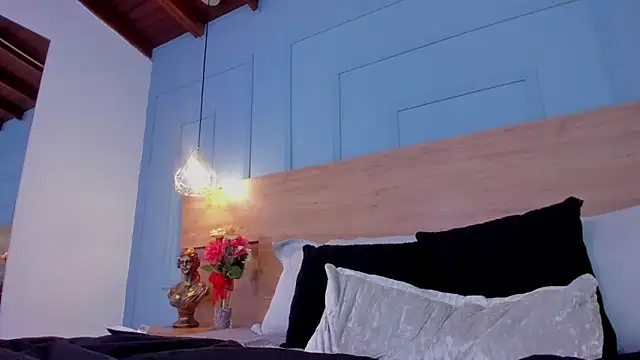 Snapshot of andymiller_ chatting on 03.05.25 andymiller online show from 03.05.25