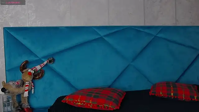 AlyseReuse online show from 02.13.25