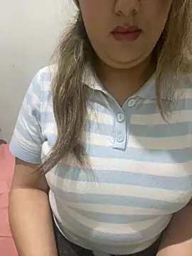 yassminsexy22 online show from 02.23.26