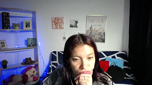 Snapshot of Sian__1 chatting on 12.18.24 Sian 1 online show from 12.18.24