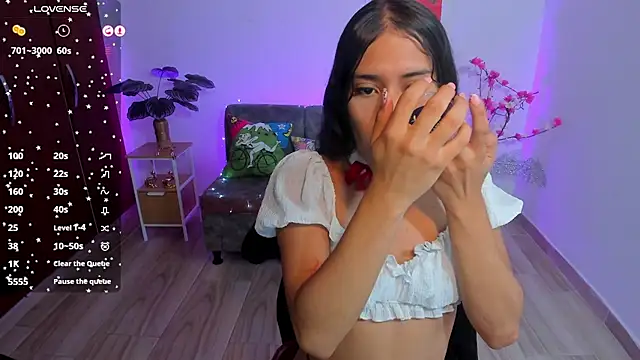 Snapshot of CamilaHarperr_ chatting on 05.21.26 CamilaHarperr online show from 05.21.26