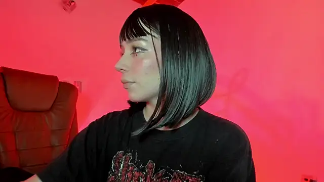 sweeet peach online show from 12.22.25