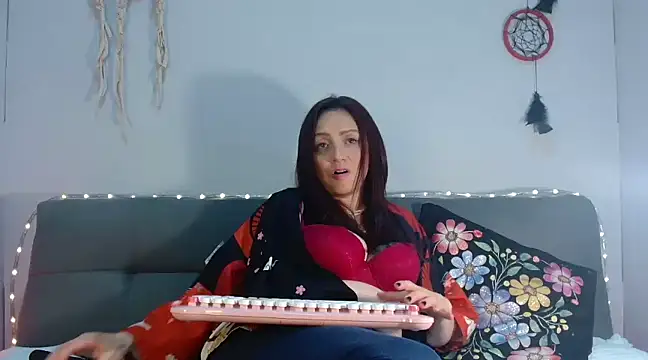 catalinamommyx online show from 02.23.25