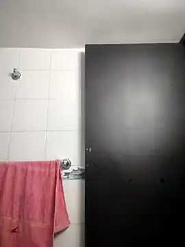 catalinamommyx online show from 10.15.25