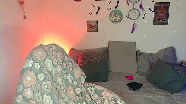 catalinamommyx online show from 11.04.25