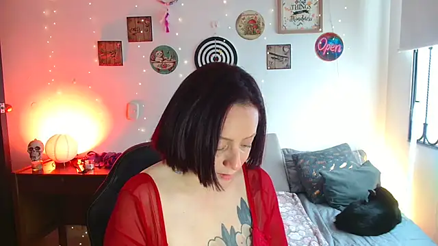 Snapshot of catalinamommyx chatting on 06.21.26 catalinamommyx online show from 06.21.26