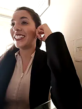 Bonny Klote online show from 01.28.25