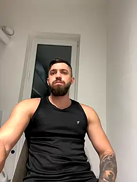 Snapshot of LoveIsBlind_ chatting on 12.04.24 LoveIsBlind  online show from 12.04.24