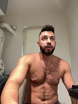 Snapshot of LoveIsBlind_ chatting on 12.07.24 LoveIsBlind  online show from 12.07.24