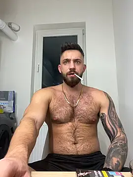 Snapshot of LoveIsBlind_ chatting on 12.31.24 LoveIsBlind  online show from 12.31.24