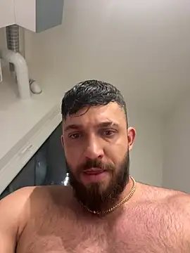 Snapshot of LoveIsBlind_ chatting on 01.30.25 LoveIsBlind  online show from 01.30.25