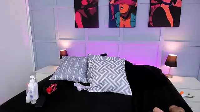 Elizabeth Santos online show from 01.15.25