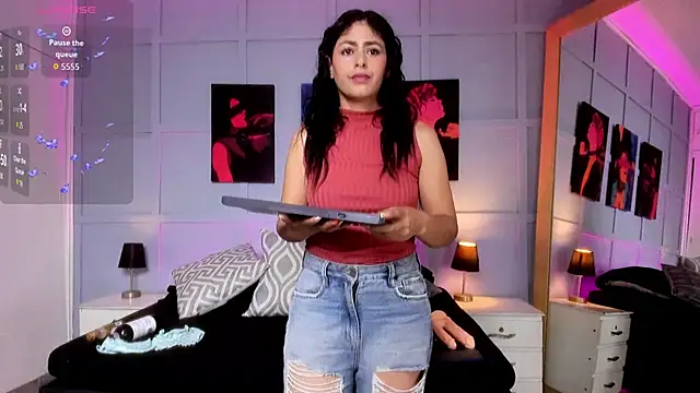 Elizabeth Santos online show from 11.27.25