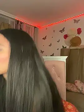 Snapshot of lina_pink chatting on 01.17.25 lina pink online show from 01.17.25